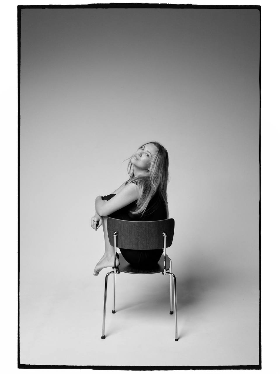 Black & White preset sample